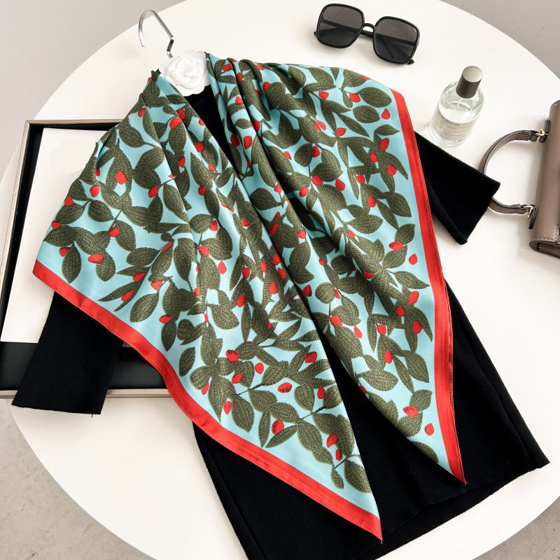 90cm Square Scarf High Quality - Ascot Neck Scarf recension och pris
