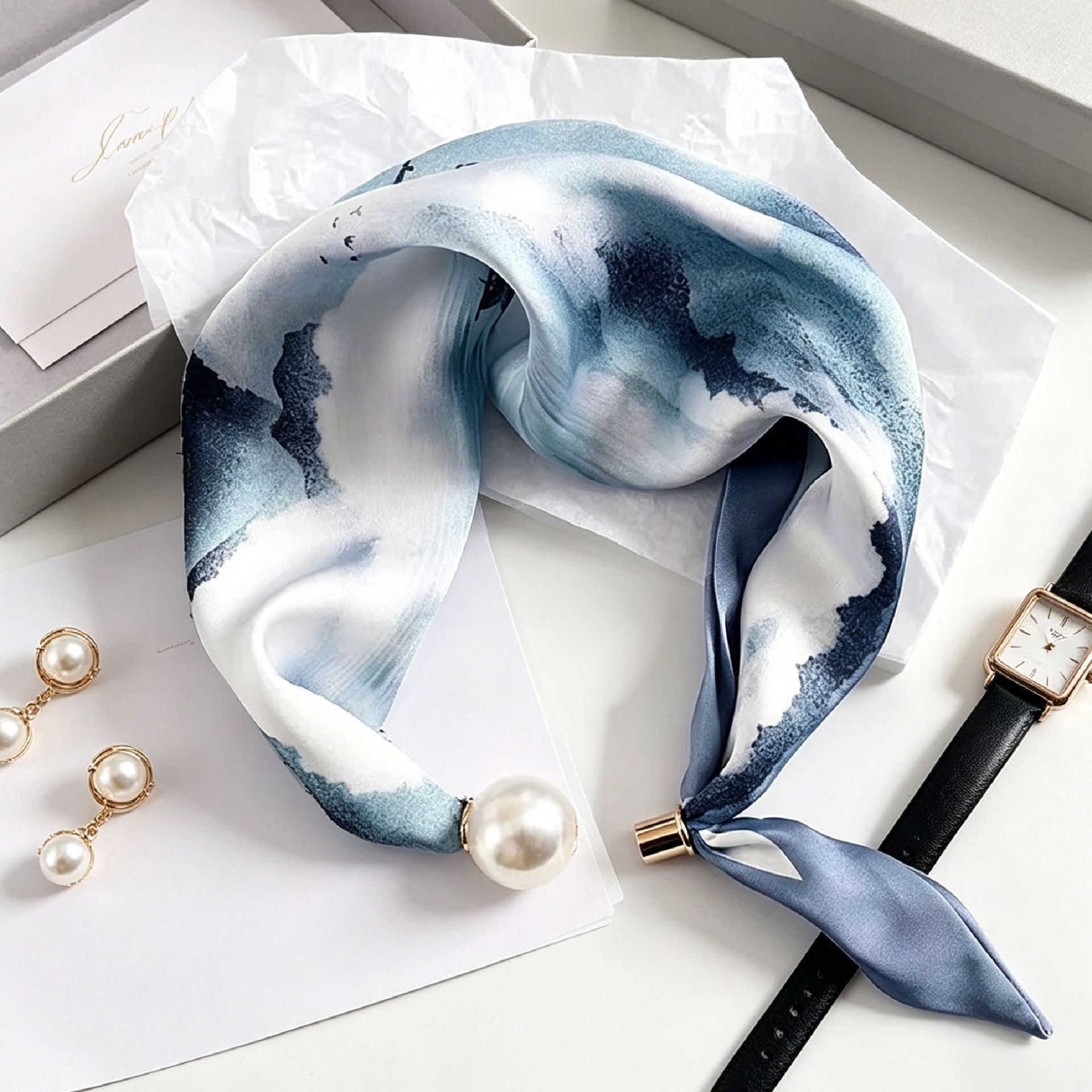 Luxury Knight Pearl Magnetic S - Ascot Neck Scarf recension och pris